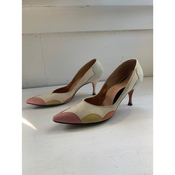 60s Off White Heels Pointy Toe 8 Narrow Vintage Midcentury Shoes Johansen - Picture 9 of 10